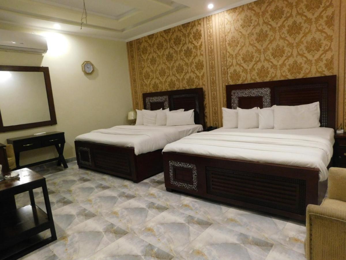 מולטאן Hotel S.R. Lounge מראה חיצוני תמונה