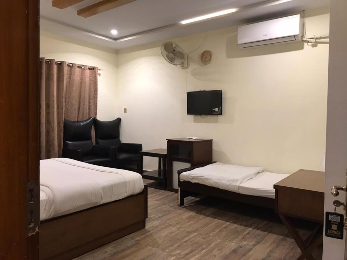 מולטאן Hotel S.R. Lounge מראה חיצוני תמונה