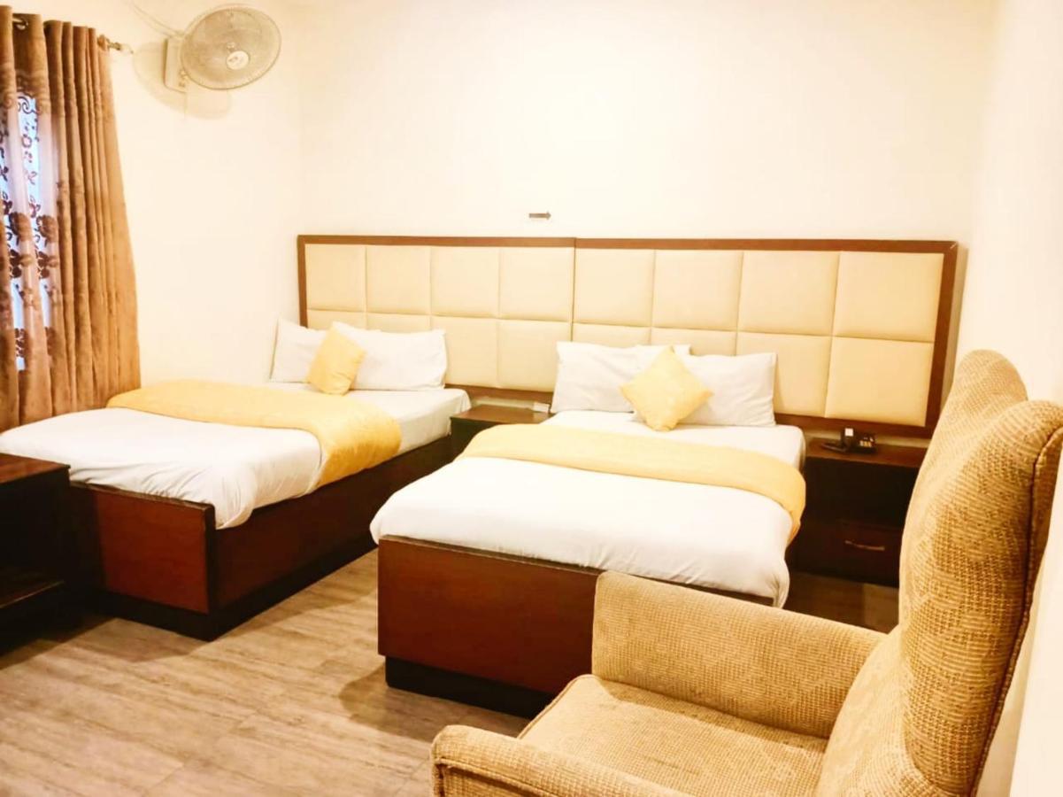 מולטאן Hotel S.R. Lounge מראה חיצוני תמונה