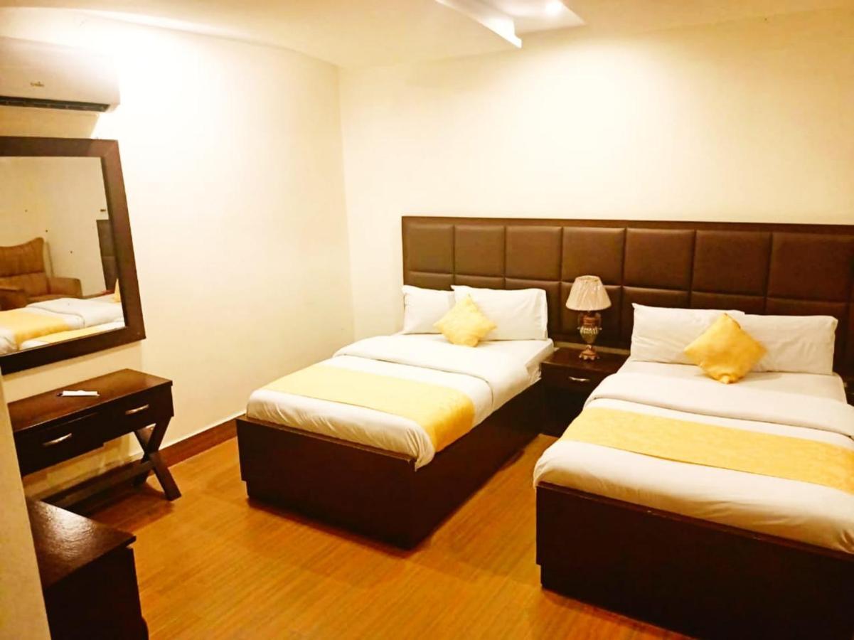 מולטאן Hotel S.R. Lounge מראה חיצוני תמונה