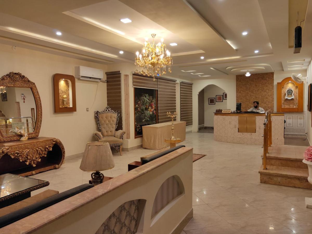 מולטאן Hotel S.R. Lounge מראה חיצוני תמונה