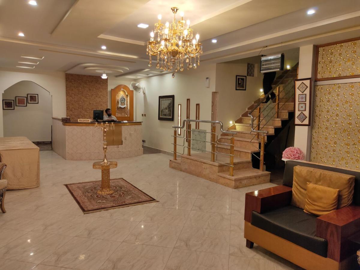מולטאן Hotel S.R. Lounge מראה חיצוני תמונה