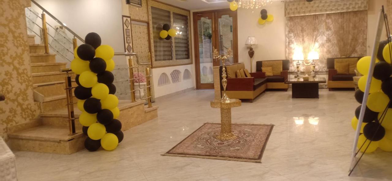 מולטאן Hotel S.R. Lounge מראה חיצוני תמונה