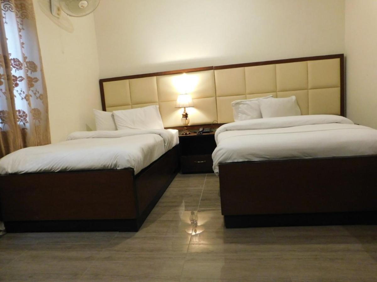 מולטאן Hotel S.R. Lounge מראה חיצוני תמונה